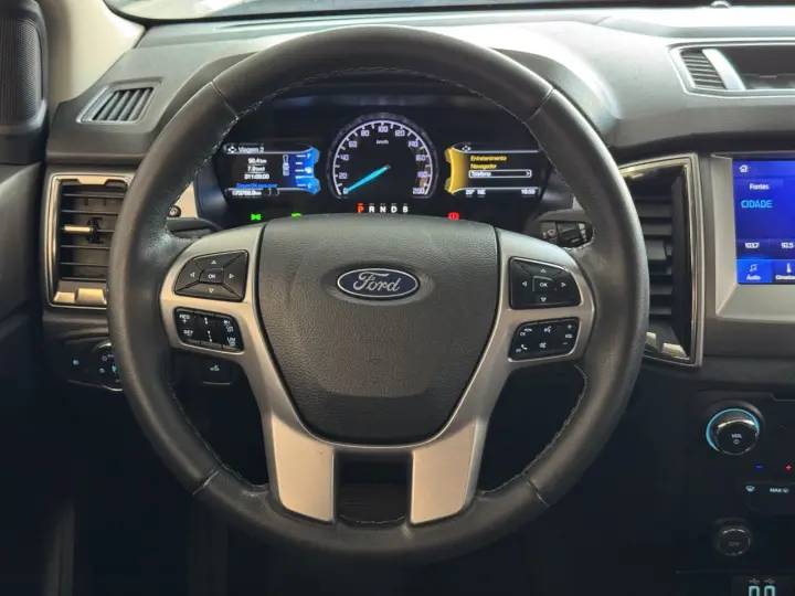 Ranger 3.2 20V CABINE DUPLA 4X4 LIMITED TURBO DIESEL AUTOMÁT