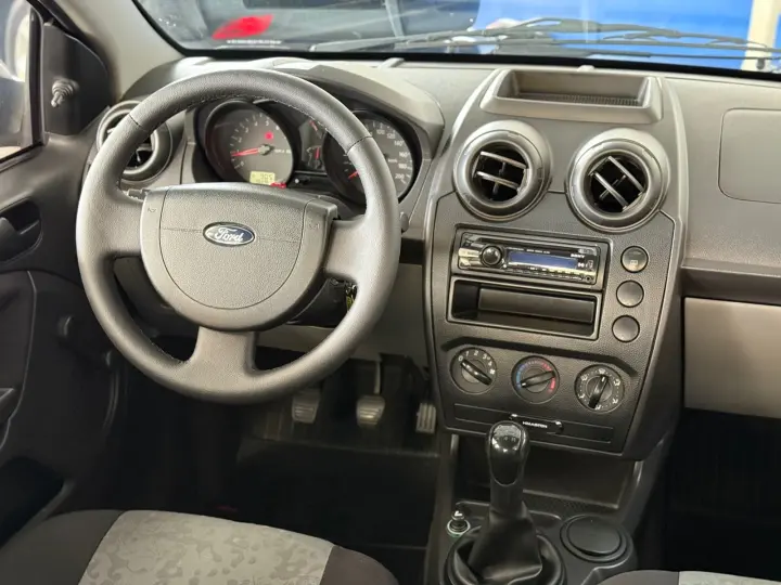 Fiesta Sed. 1.6 8V Flex 4p