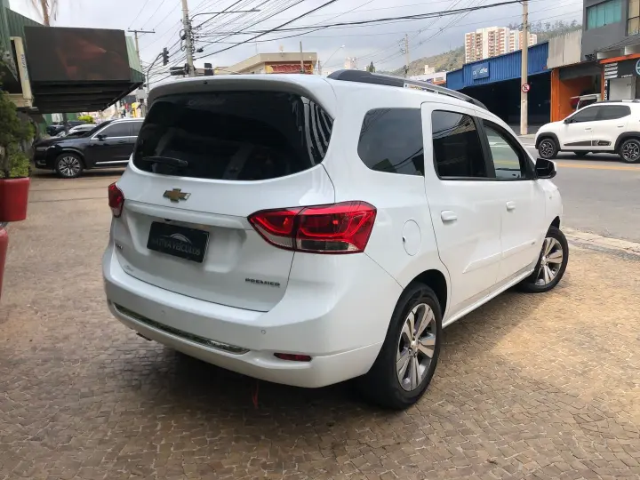 Spin 1.8 Premier 8V Flex 4P Automático