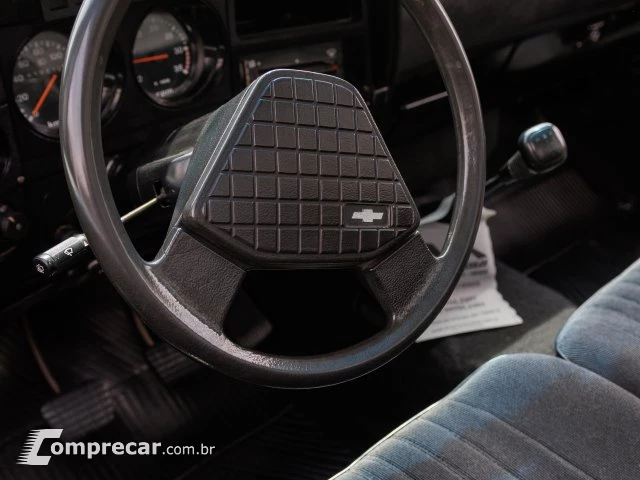 D20 - 4.0 CUSTOM DE LUXE CS 8V TURBO 2P MANUAL