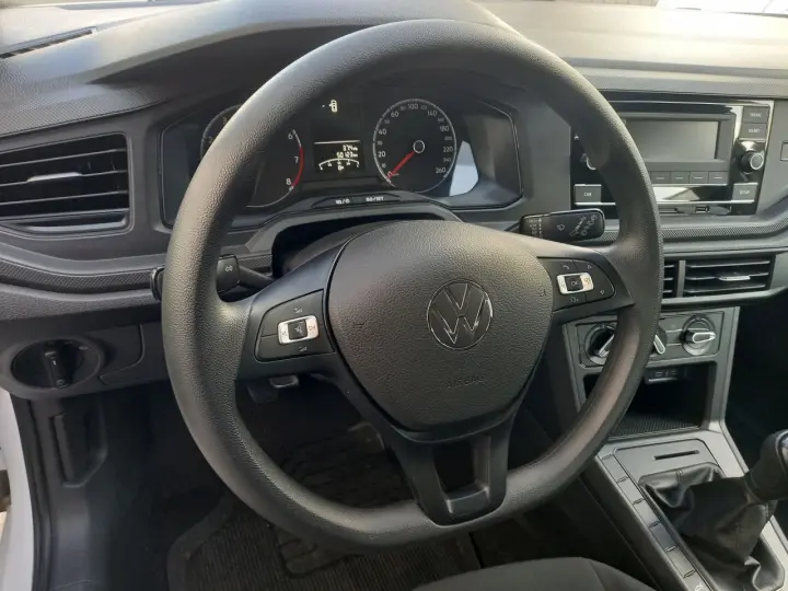 Polo Hatch 1.0 4P MPI TRACK