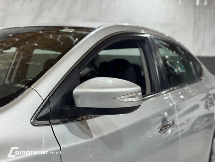 Sentra S 2.0/ 2.0 Flex Fuel 16V Mec.