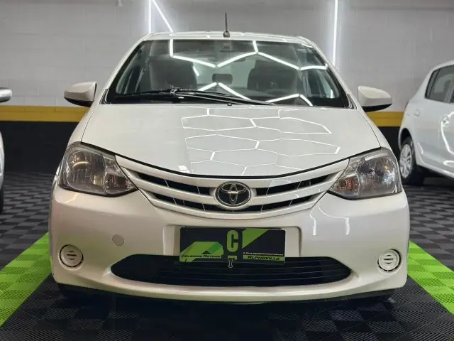 ETIOS HATCH - 1.3 X 16V 4P MANUAL