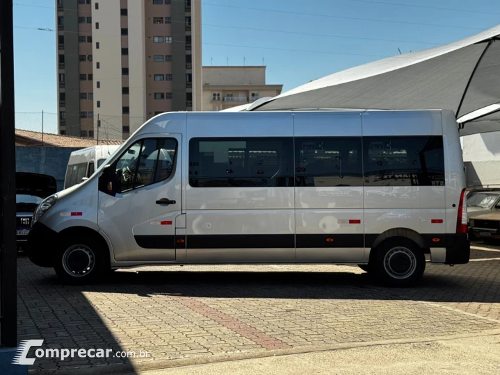 MASTER 2.3 DCI Minibus Executive 16L L3h2