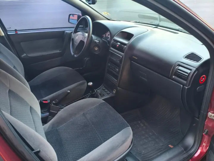 Astra Hatch 2.0 4P ELEGANCE FLEX