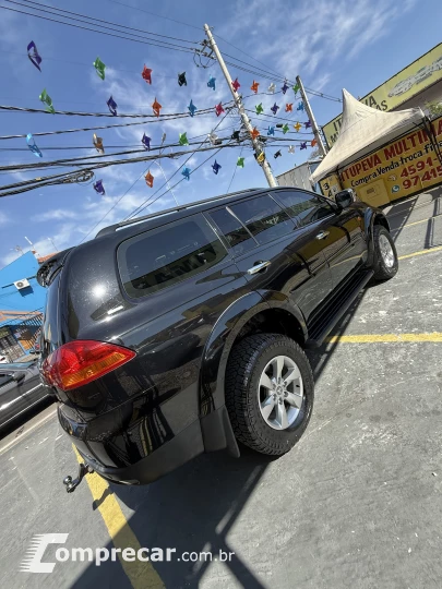 PAJERO DAKAR 3.2 HPE 4X4 7 Lugares 16V