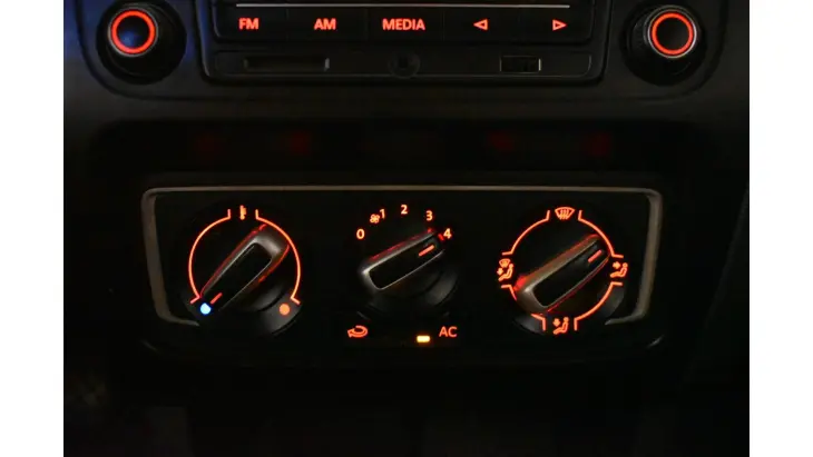 FOX - 1.6 MI ROCK IN RIO 8V 4P MANUAL