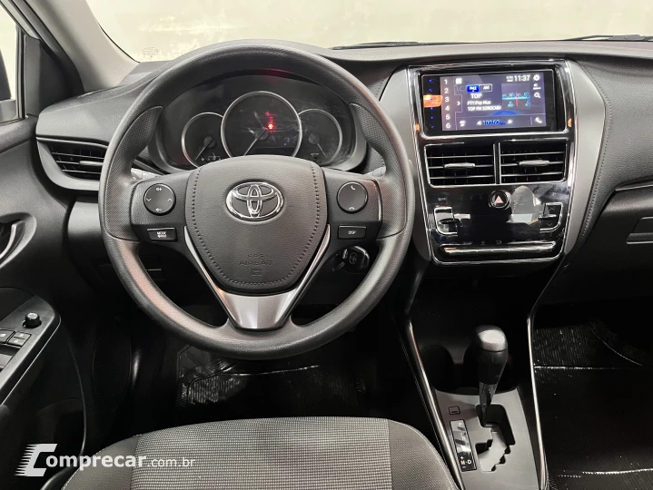 YARIS 1.5 16V Sedan XL