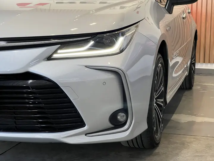 COROLLA 1.8 VVT-I HYBRID FLEX ALTIS PREMIUM CVT