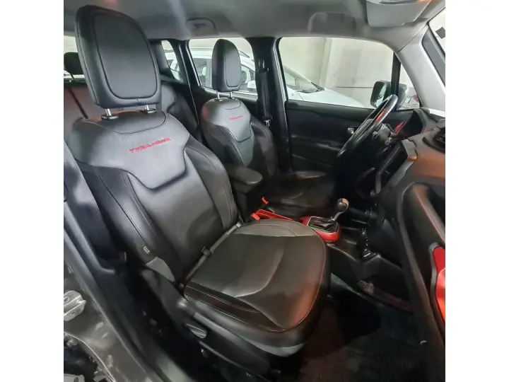 RENEGADE 2.0 16V TURBO DIESEL TRAILHAWK 4P 4X4 AUTOMÁTICO