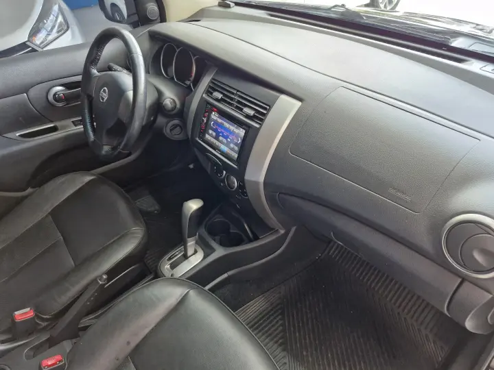 LIVINA 1.8 SL X-GEAR 16V FLEX 4P AUTOMÁTICO