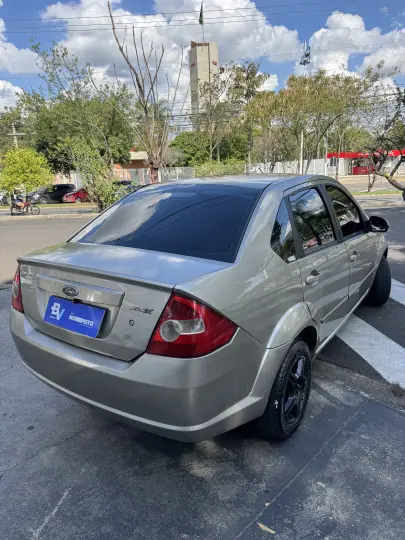 FIESTA 1.6 MPI Class Sedan 8V