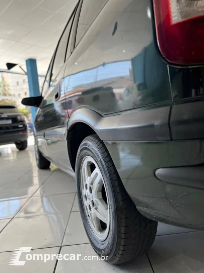 ZAFIRA 2.0 MPFI Elegance 8V