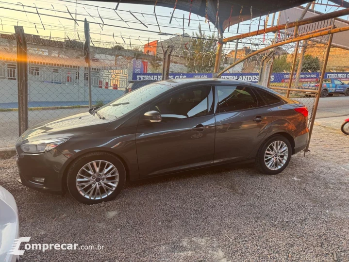 FOCUS 2.0 SE Fastback 16V