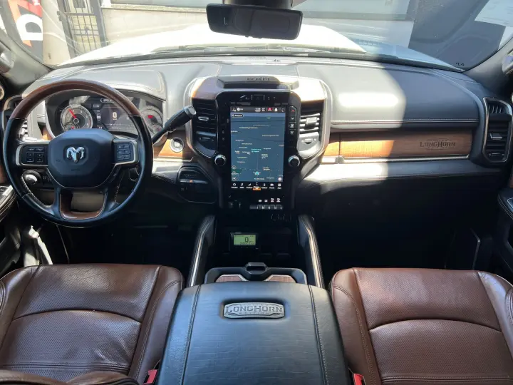 3500 6.7 Laramie Longhorn 4X4 CD 6 Cilindros Turbo