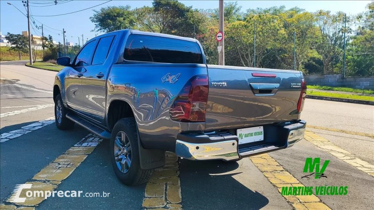 HILUX 2.8 D-4d Turbo CD SR 4X4