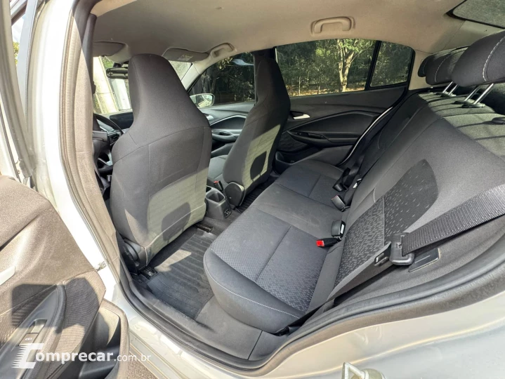 ONIX 1.0 Turbo Plus LT