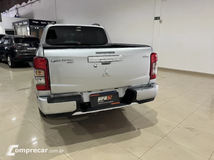 L200 TRITON 2.4 16V Turbo Sport HPE CD 4X4