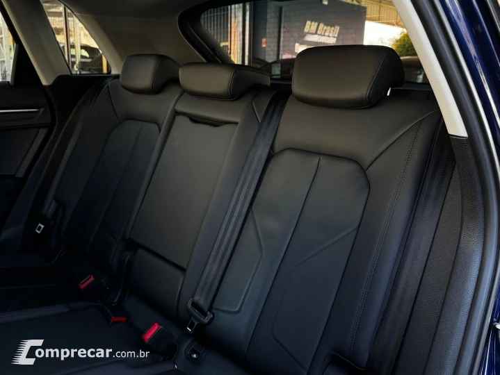 Q3 2.0 40 TFSI Performance Quattro