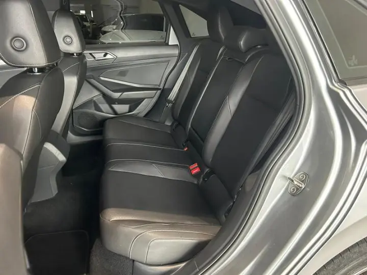 JETTA R-LINE 250 TSI 1.4 FLEX 16V AUT.