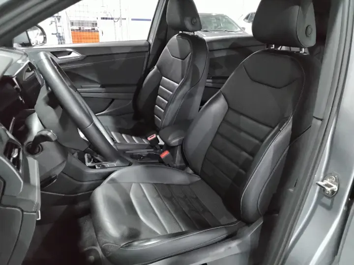 TAOS 1.4 250 TSI TOTAL FLEX COMFORTLINE AUTOMÁTICO