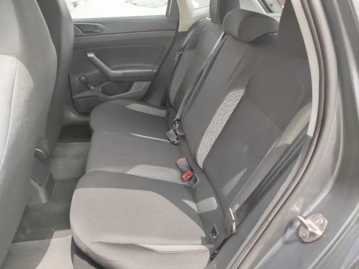 Polo Track 1.0 Flex 12V 5p