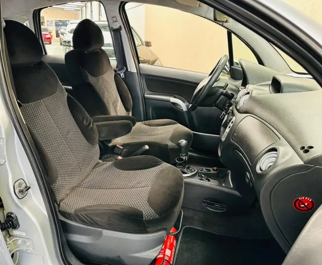 C3 1.4 I Exclusive 8V