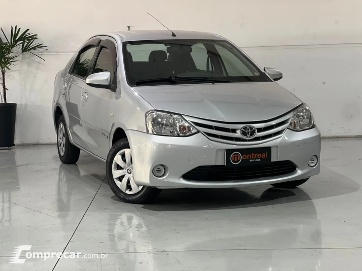 ETIOS 1.5 XS Sedan 16V