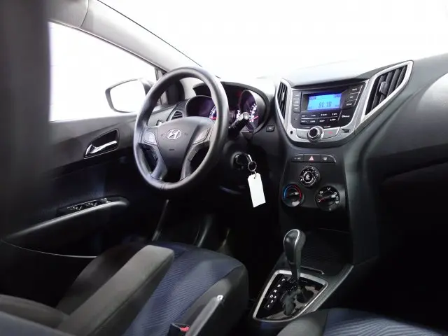 HB20 - 1.6 COMFORT STYLE 16V 4P AUTOMÁTICO