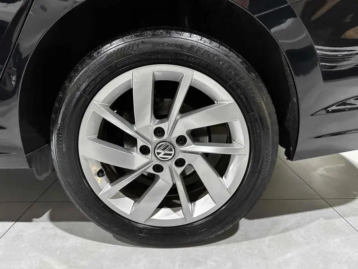 JETTA 1.4 250 TSI TOTAL FLEX COMFORTLINE TIPTRONIC