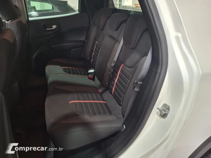 TORO 1.8 16V EVO Freedom AT6