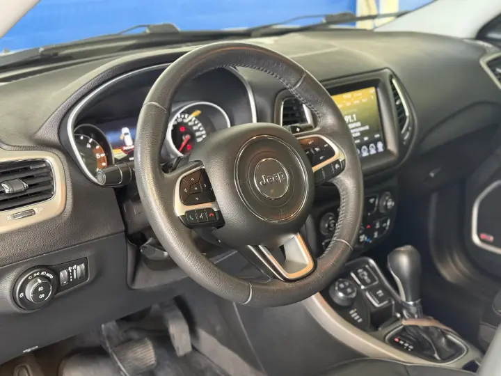 COMPASS LONGITUDE 2.0 4x4 Dies. 16V Aut.