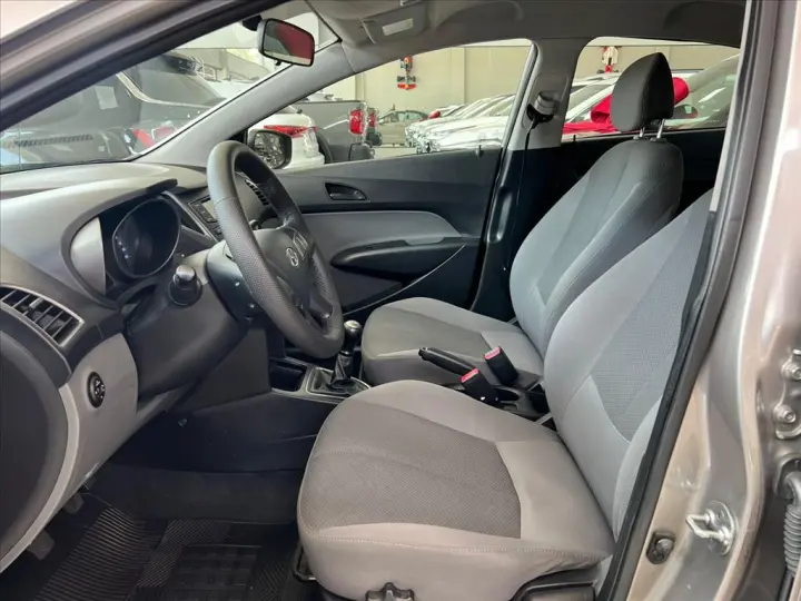 HB20S 1.0 COMFORT PLUS 12V FLEX 4P MANUAL