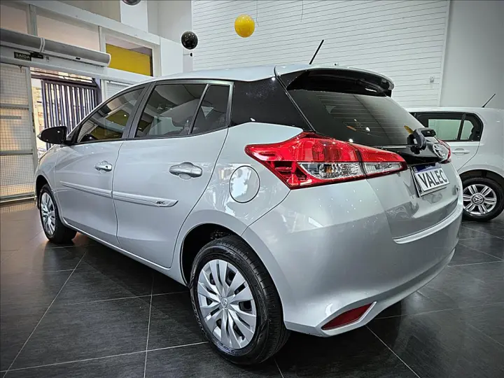 YARIS 1.5 16V FLEX XL MULTIDRIVE