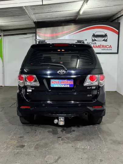 Hilux SW4 SR 4x2 2.7/ 2.7 Flex 16V Aut.