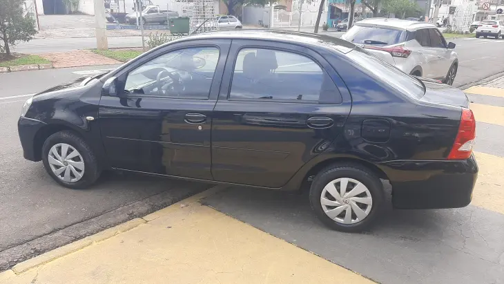 ETIOS 1.5 XS Sedan 16V