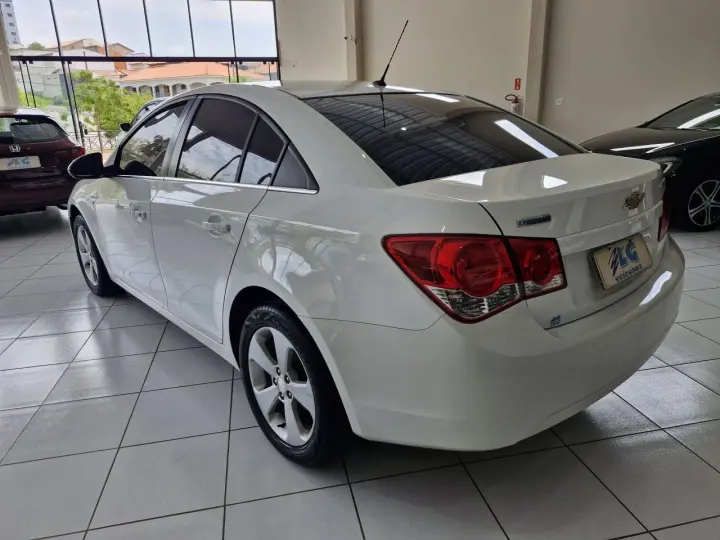 Cruze Sedan 1.8 16V 4P LT ECOTEC FLEX AUTOMÁTICO