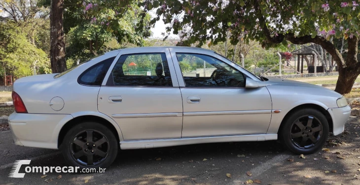 VECTRA 2.2 MPFI GL Milenium 8V