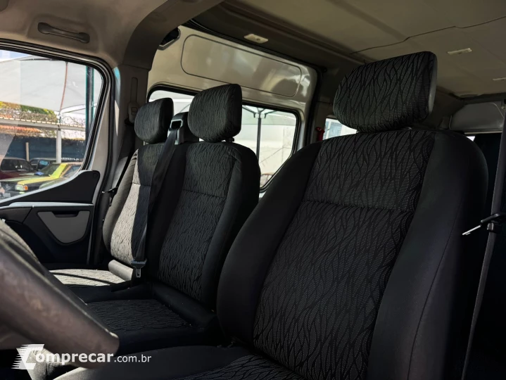 MASTER 2.3 DCI Minibus Executive 16L L3h2