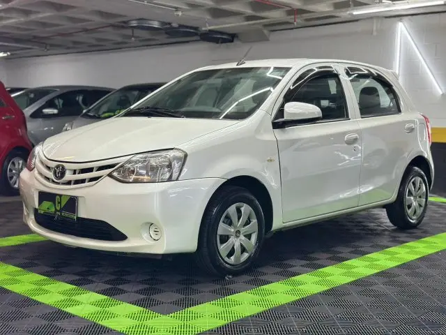 ETIOS HATCH - 1.3 X 16V 4P MANUAL