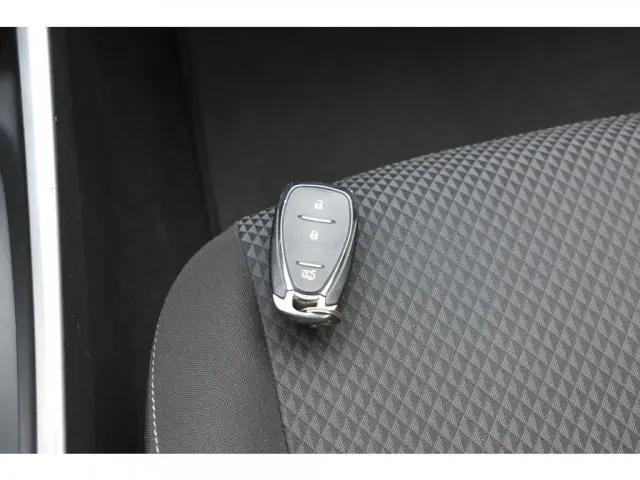 ONIX - 1.0 TURBO PLUS LTZ AUTOMÁTICO