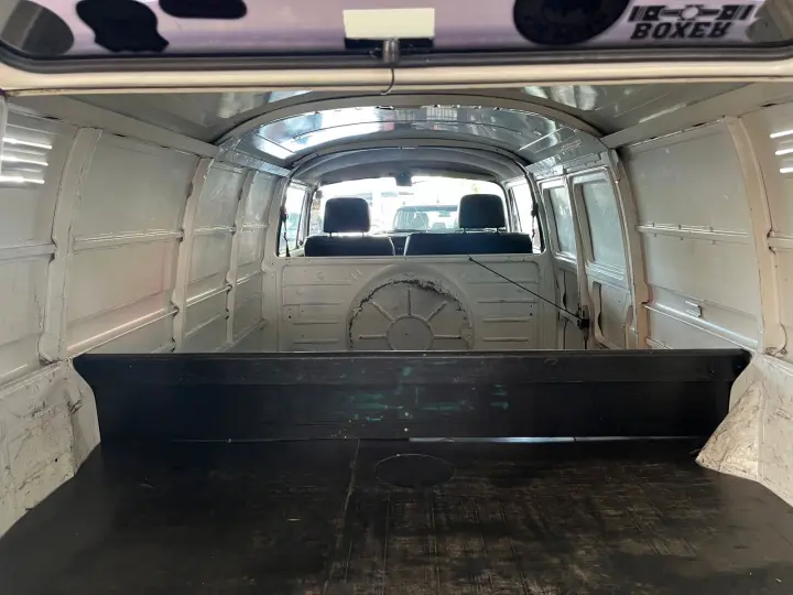 KOMBI 1.6 Furgão 8V