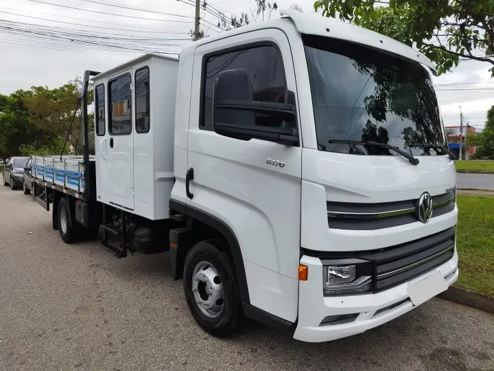 Delivery 6.170 (carroceria + Cabine Suplementar)