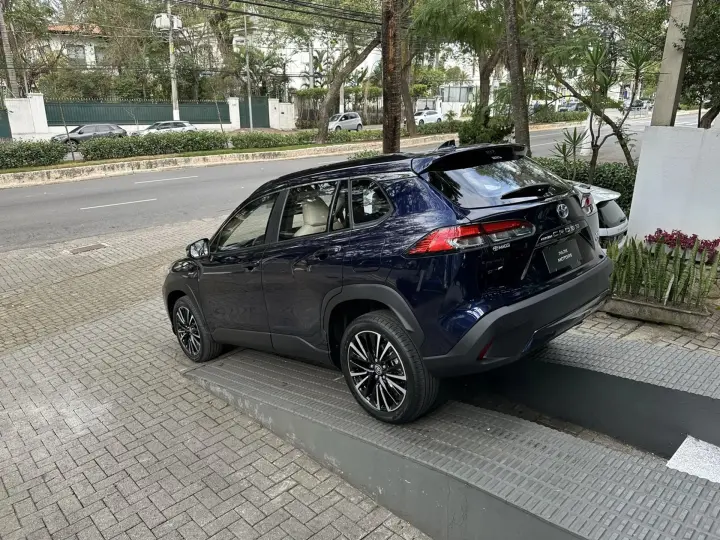 COROLLA CROSS 1.8 VVT-I Hybrid XRX