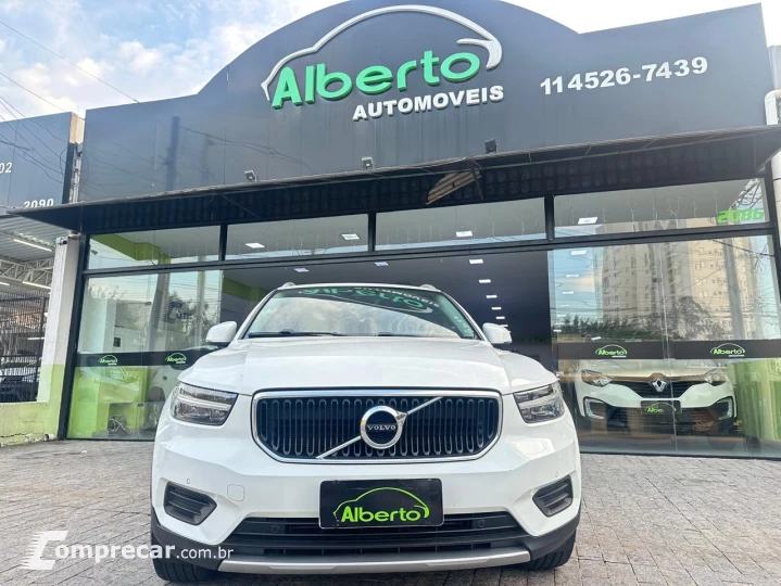 XC40 1.5 T5 Hybrid Momentum Geartronic