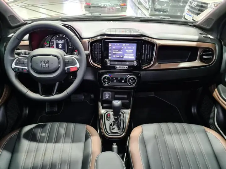 STRADA RANCH CD 1.0T AT FLEX