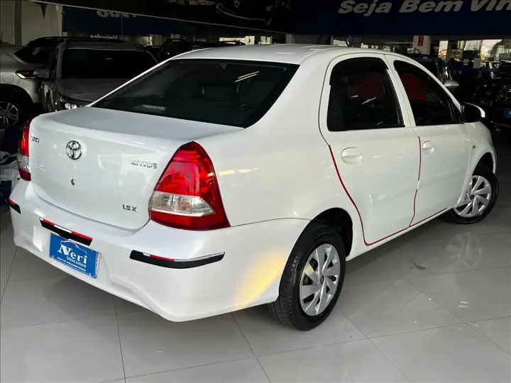 ETIOS 1.5 X SEDAN 16V FLEX 4P MANUAL