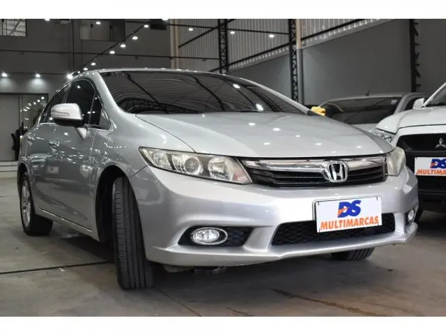 CIVIC - 1.8 EXS 16V 4P AUTOMÁTICO