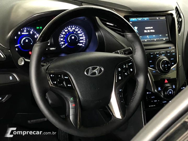 AZERA 3.0 MPFI GLS V6 24V