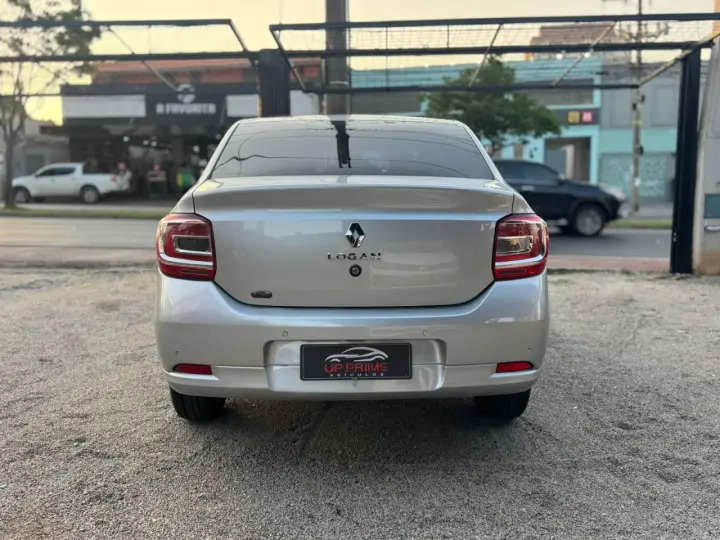 Logan 1.0 12V 4P FLEX SCE ZEN